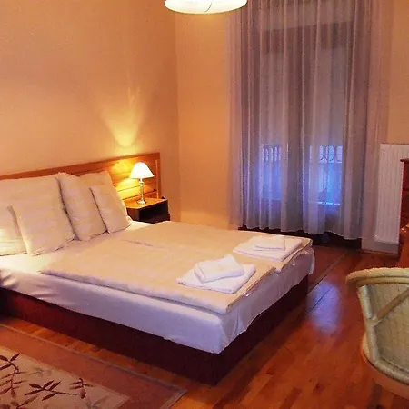 City Center Bed & Breakfast Heviz